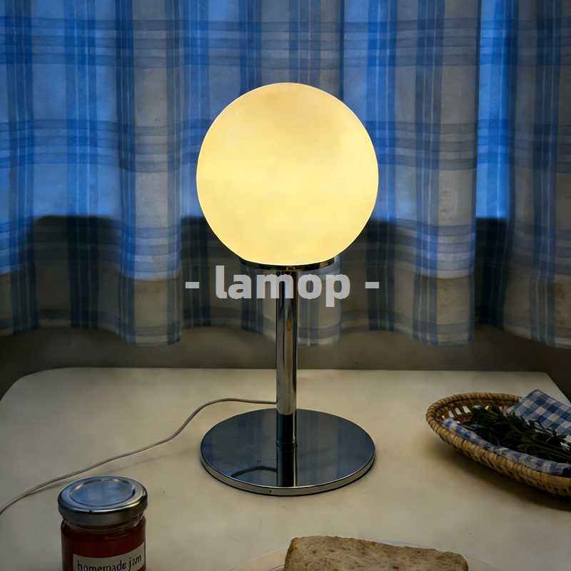 Decor Lighting Table Lamps - โคมไฟตั้งโต๊ะทรงกลมสีขาวนม โครเมียม ขาตั้งบาง สีครีม แสงนุ่มนวล 3
