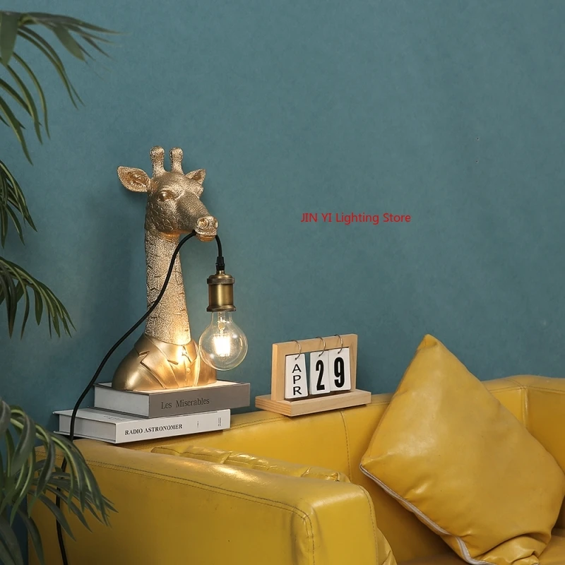 โคมไฟตั้งพื้นรูปกิ้งก่าเรซิ่นส - Decor Lighting Sales บทวิจารณ์และราคา