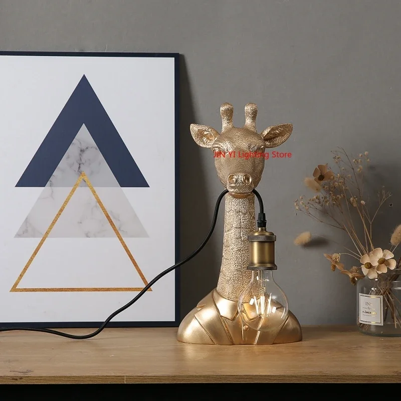 โคมไฟตั้งพื้นรูปกิ้งก่าเรซิ่นส - Decor Lighting Sales บทวิจารณ์และราคา