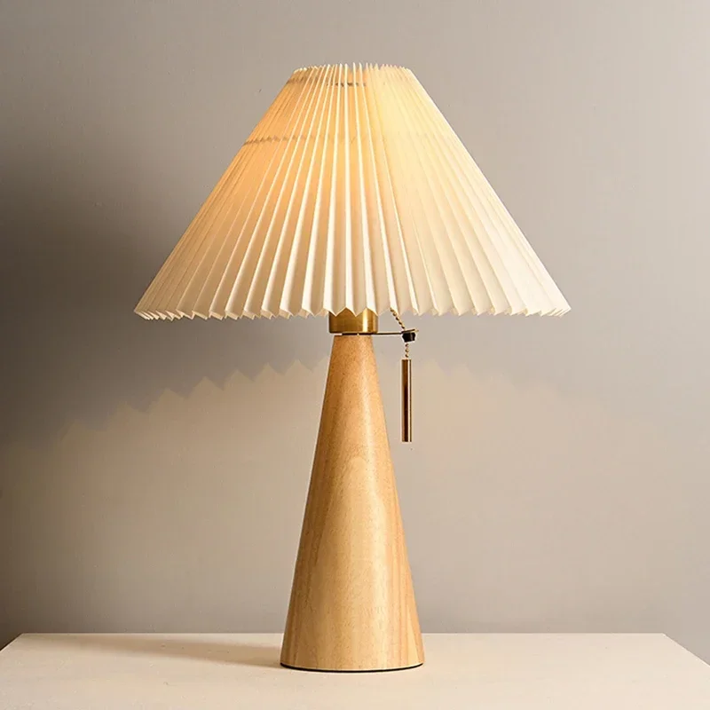 โคมไฟตั้งโต๊ะแบบจีบย้อนยุค โคม - Decor Lighting Table Lamps บทวิจารณ์และราคา